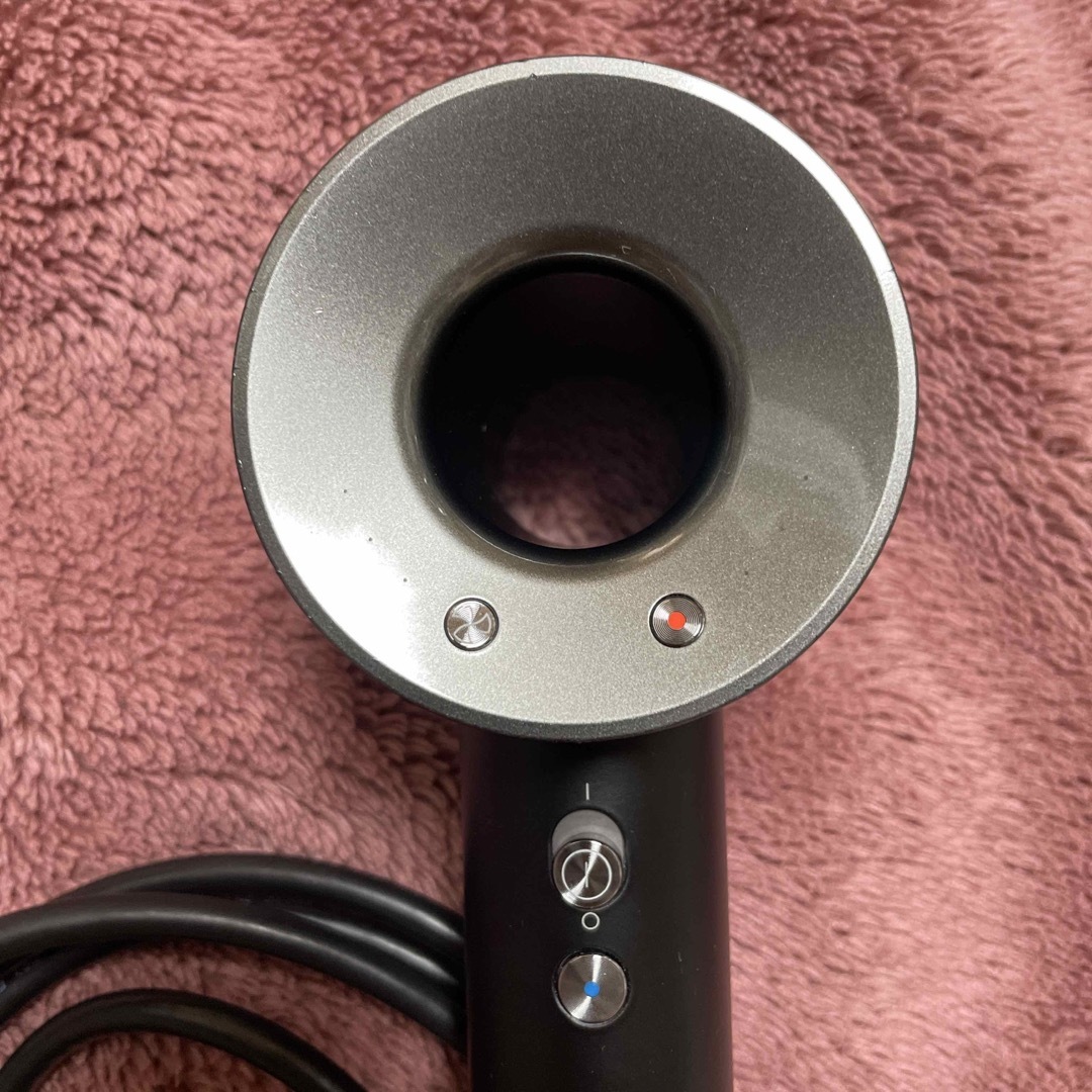 Dyson(ダイソン)の Dyson HD03 ヘアドライヤ スマホ/家電/カメラの美容/健康(ドライヤー)の商品写真