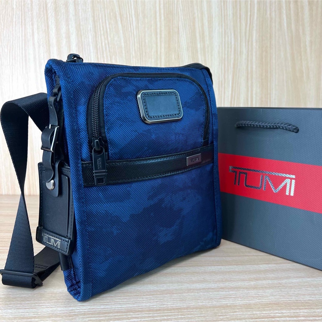 TUMI(トゥミ)の【美品 希少】TUMI ALPHA2 TRAVEL POCKET SMALL メンズのバッグ(ボディーバッグ)の商品写真