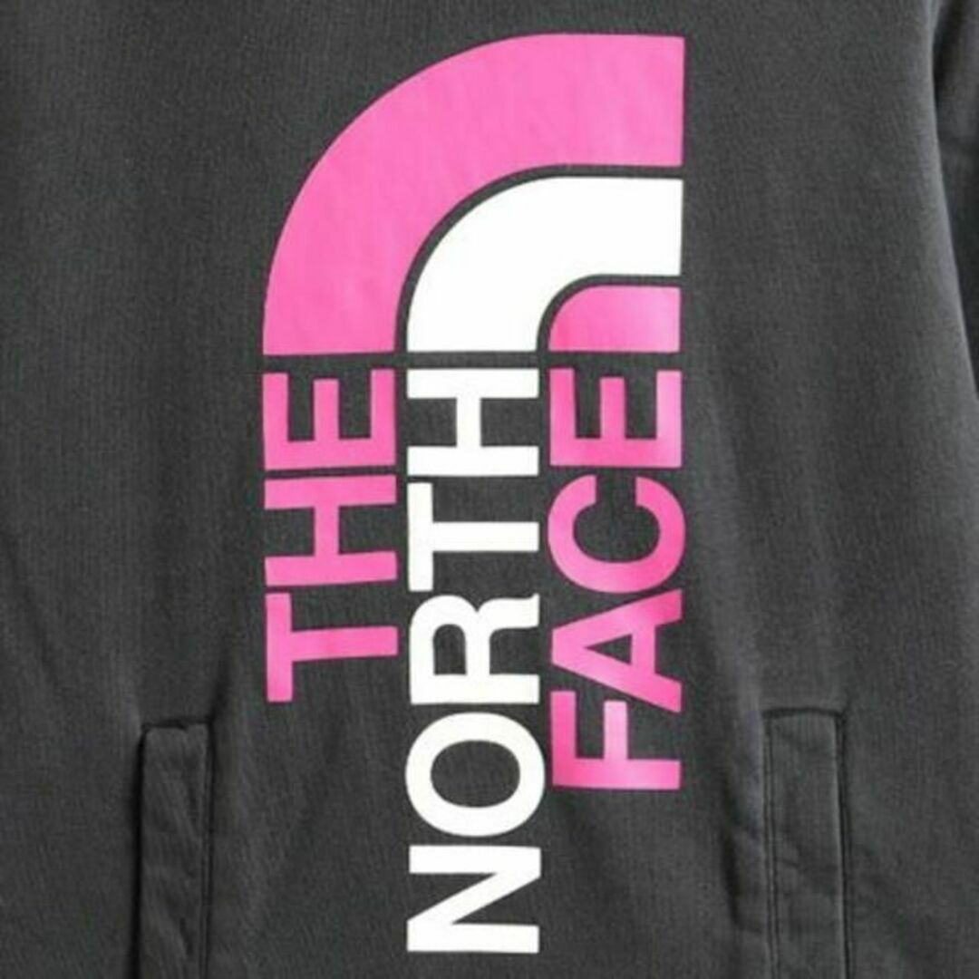 THE NORTH FACE(ザノースフェイス)の希少サイズ S 人気 黒 ■ ノースフェイス ロゴ プリント スウェット フード レディースのトップス(パーカー)の商品写真