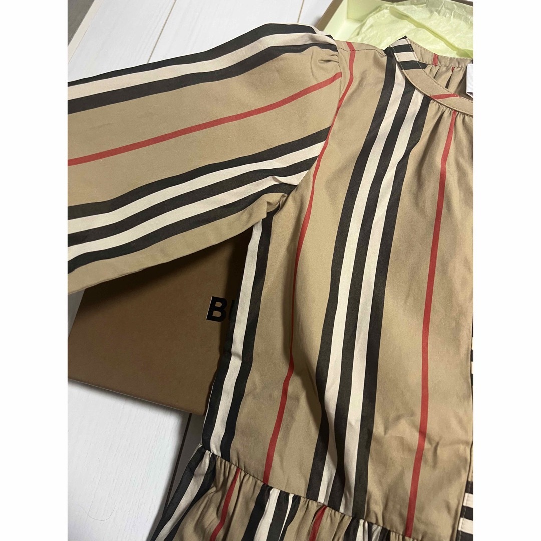 BURBERRY(バーバリー)のバーバリー　ワンピース　ベビー キッズ/ベビー/マタニティのキッズ服女の子用(90cm~)(ワンピース)の商品写真