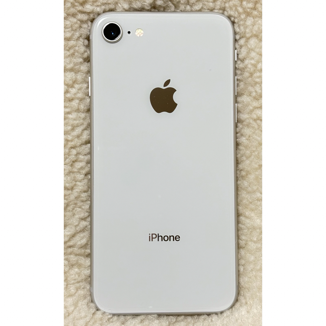 【新品】iPhone8 64GB シルバー SIMフリー docomo