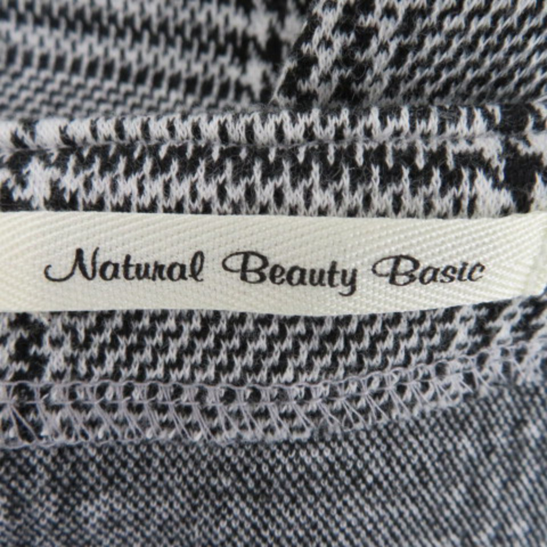 NATURAL BEAUTY BASIC(ナチュラルビューティーベーシック)のナチュラルビューティーベーシック ワンピース ひざ丈 長袖 Vネック レディースのワンピース(ひざ丈ワンピース)の商品写真