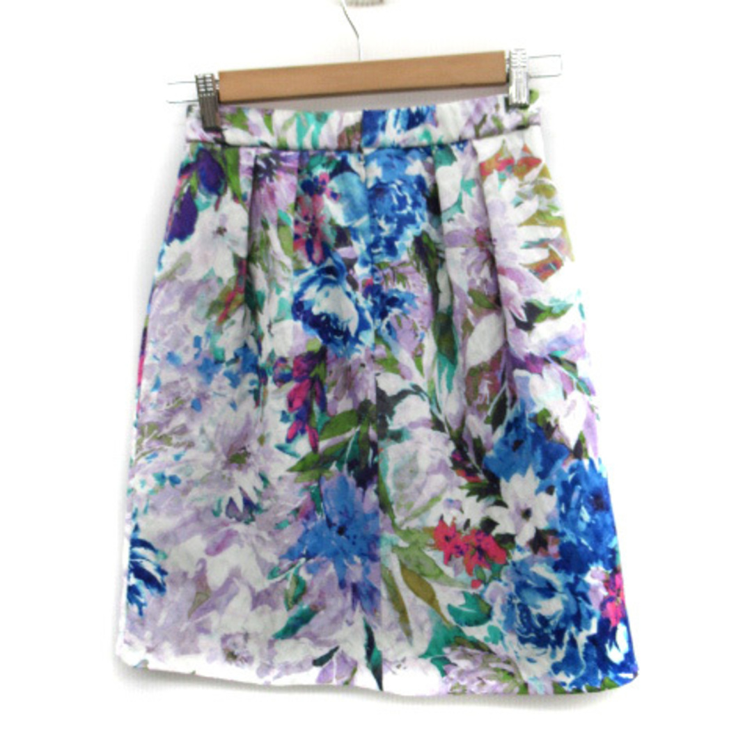 STRAWBERRY-FIELDS(ストロベリーフィールズ)のストロベリーフィールズ フレアスカート ひざ丈 花柄 総柄 1 マルチカラー レディースのスカート(ひざ丈スカート)の商品写真