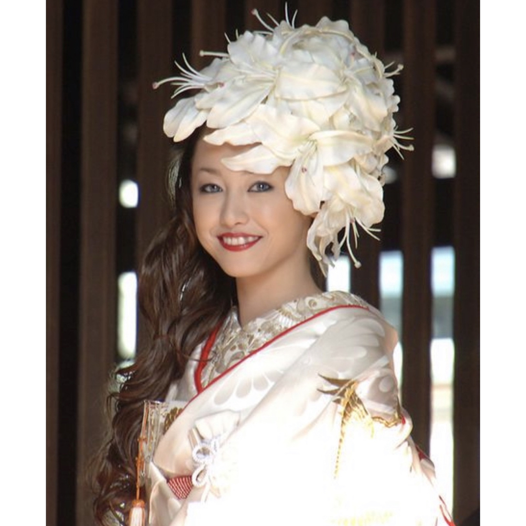 激安 ゆり髪飾り 10花 洋装.和装.結婚式.成人式.パーティー 金色 激安 ゆり髪飾り 10花 洋装.和装.結婚式.成人式.パーティー 金色