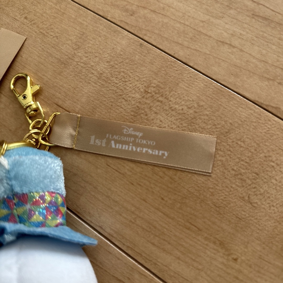 Disney(ディズニー)のディズニーストア　フラッグシップ東京1周年記念　キーチェーンセット エンタメ/ホビーのおもちゃ/ぬいぐるみ(キャラクターグッズ)の商品写真