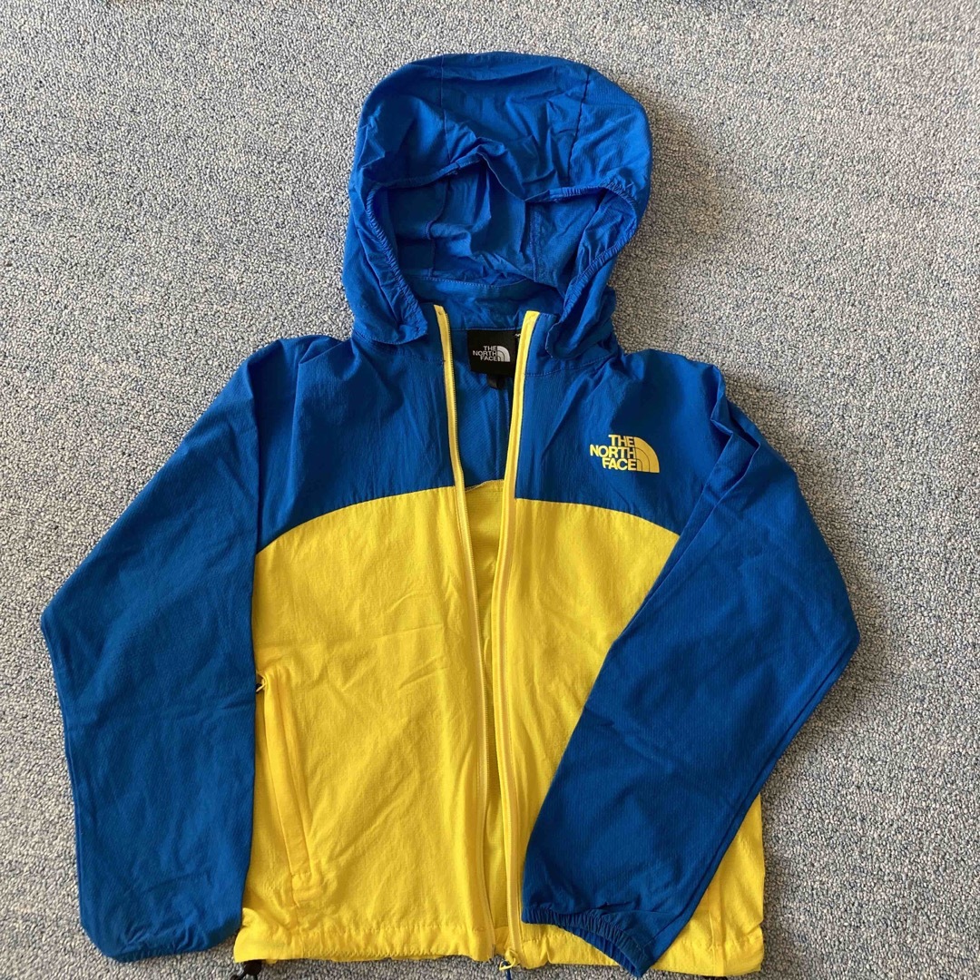 THE NORTH FACE(ザノースフェイス)のTHE NORTH FACE アウター  120 キッズ/ベビー/マタニティのキッズ服男の子用(90cm~)(ジャケット/上着)の商品写真