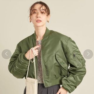 ALPHA INDUSTRIES ショートMA-1ジャケット (ブルゾン)