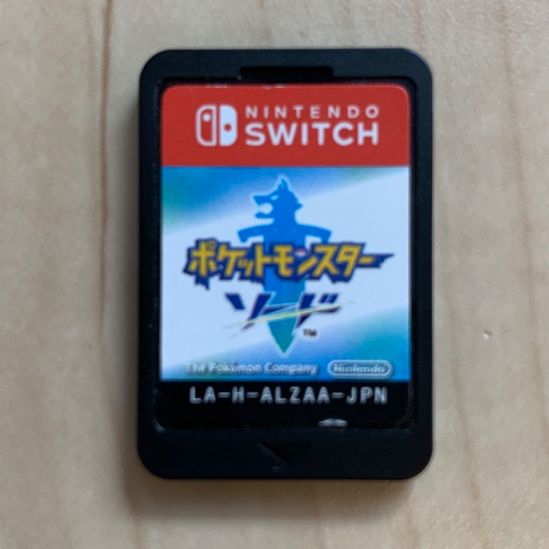 任天堂(ニンテンドウ)のポケットモンスター ソード Switch エンタメ/ホビーのゲームソフト/ゲーム機本体(家庭用ゲームソフト)の商品写真