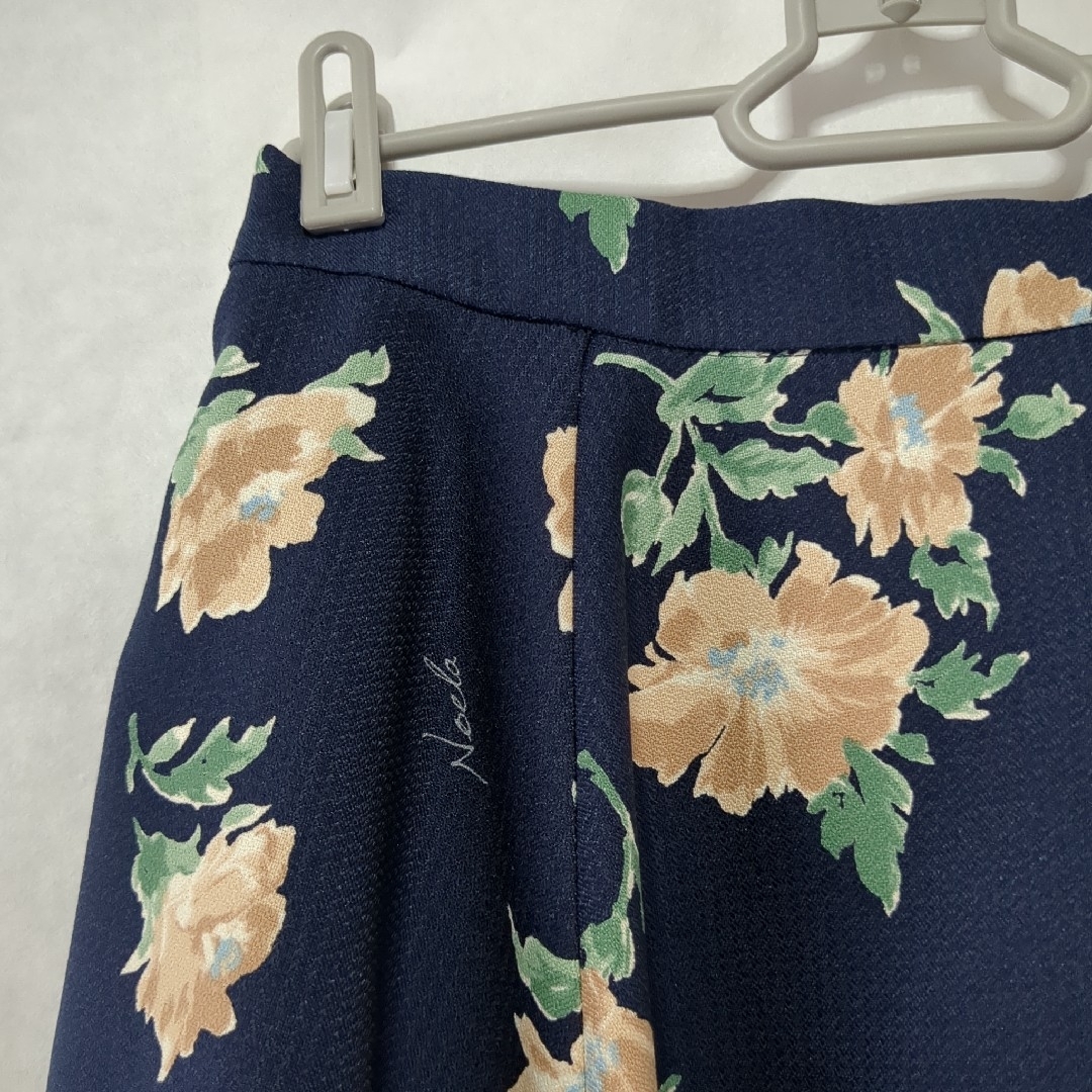 Noela(ノエラ)のNoela　ノエラ　膝丈スカート　フレアスカート　花柄スカート レディースのスカート(ミニスカート)の商品写真
