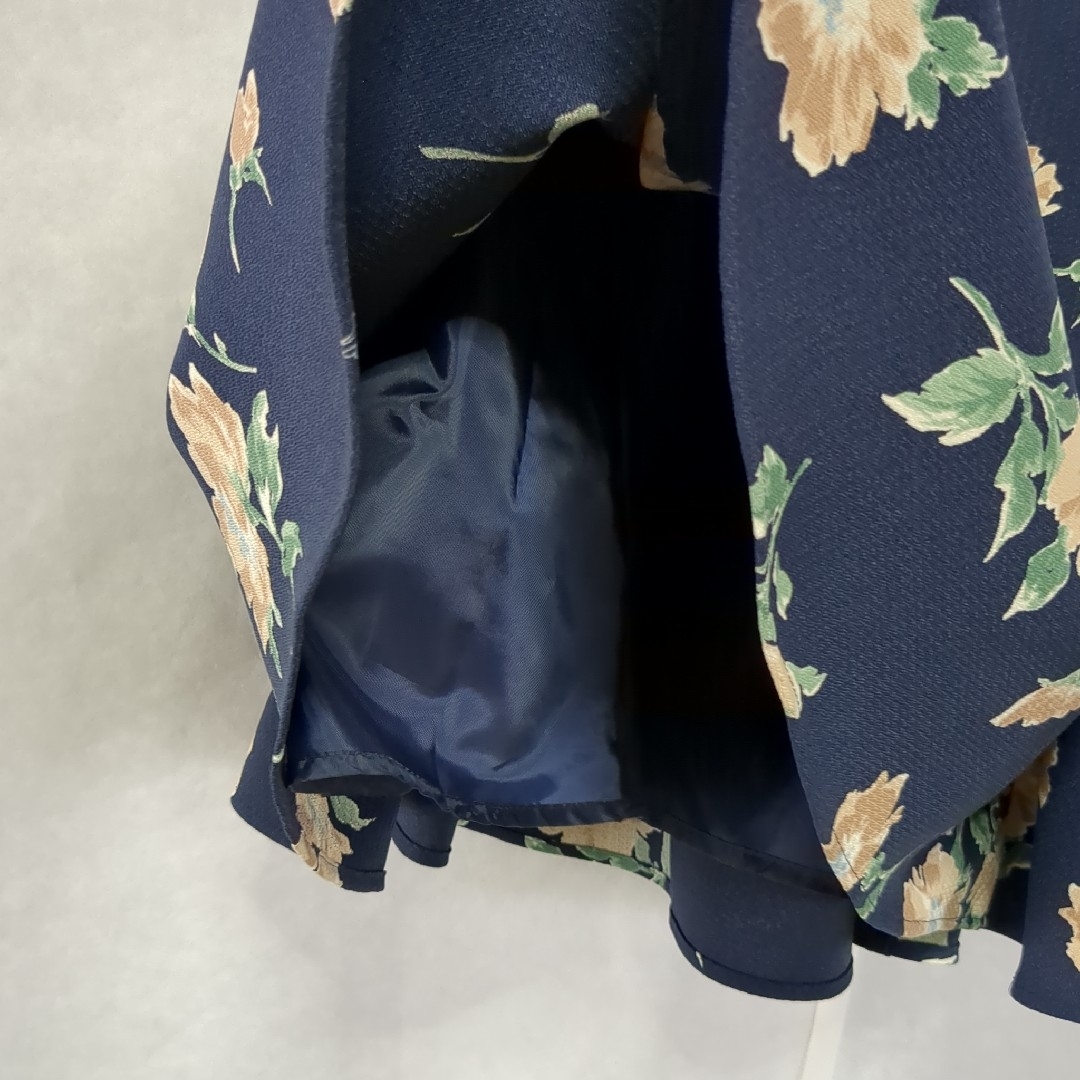 Noela(ノエラ)のNoela　ノエラ　膝丈スカート　フレアスカート　花柄スカート レディースのスカート(ミニスカート)の商品写真