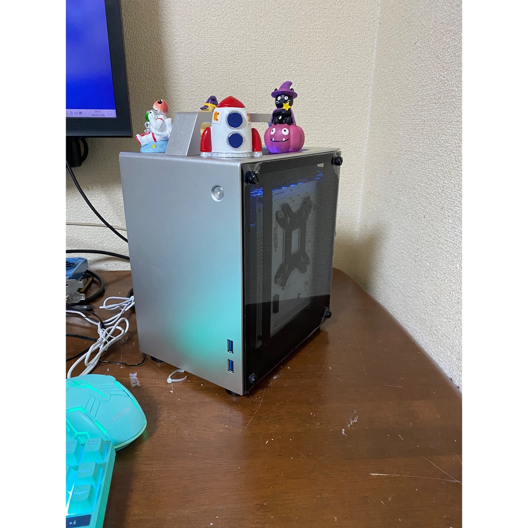 自作ゲーミングpc itx ミニ　ホワイト