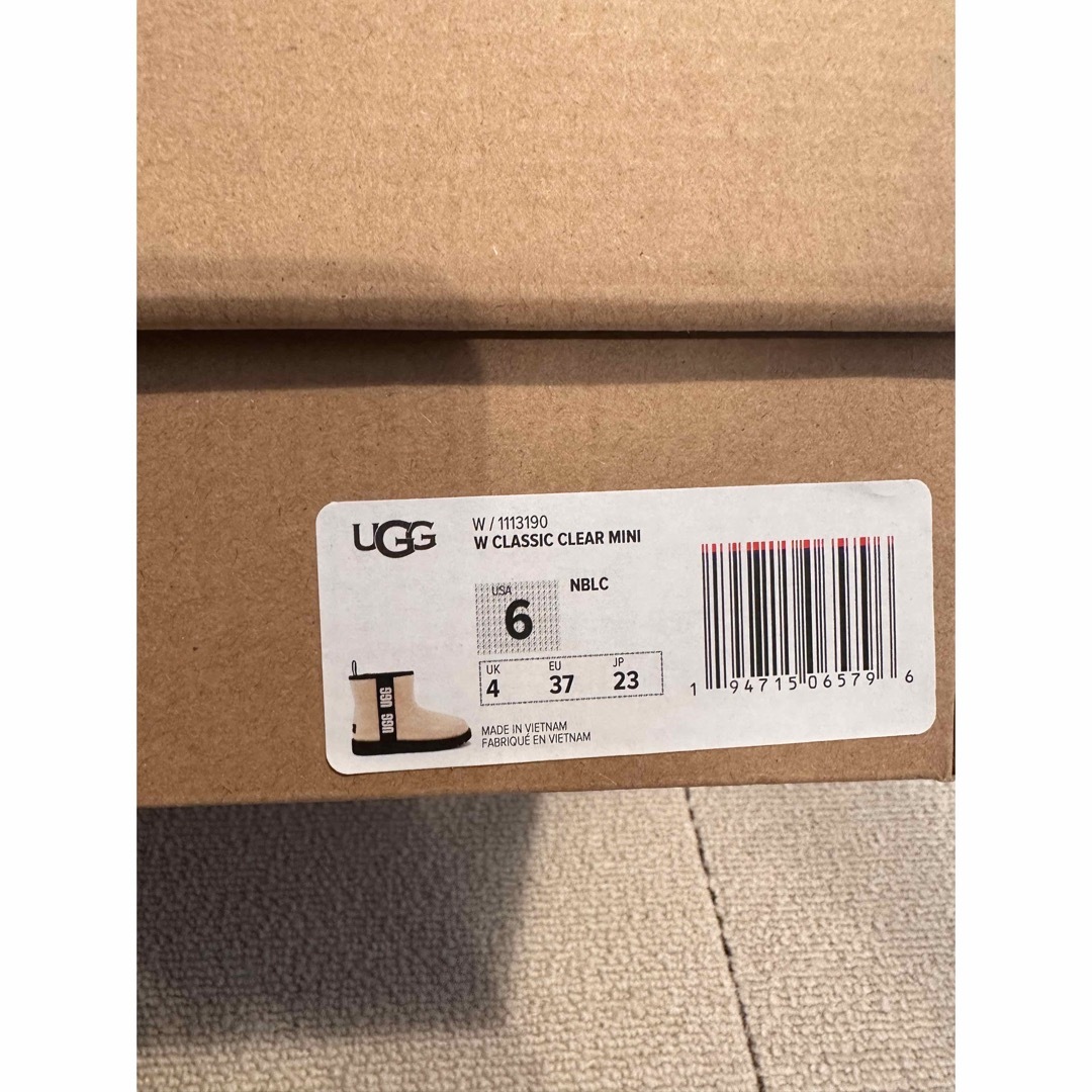 UGG クラッシッククリアミニ　レインブーツ 2