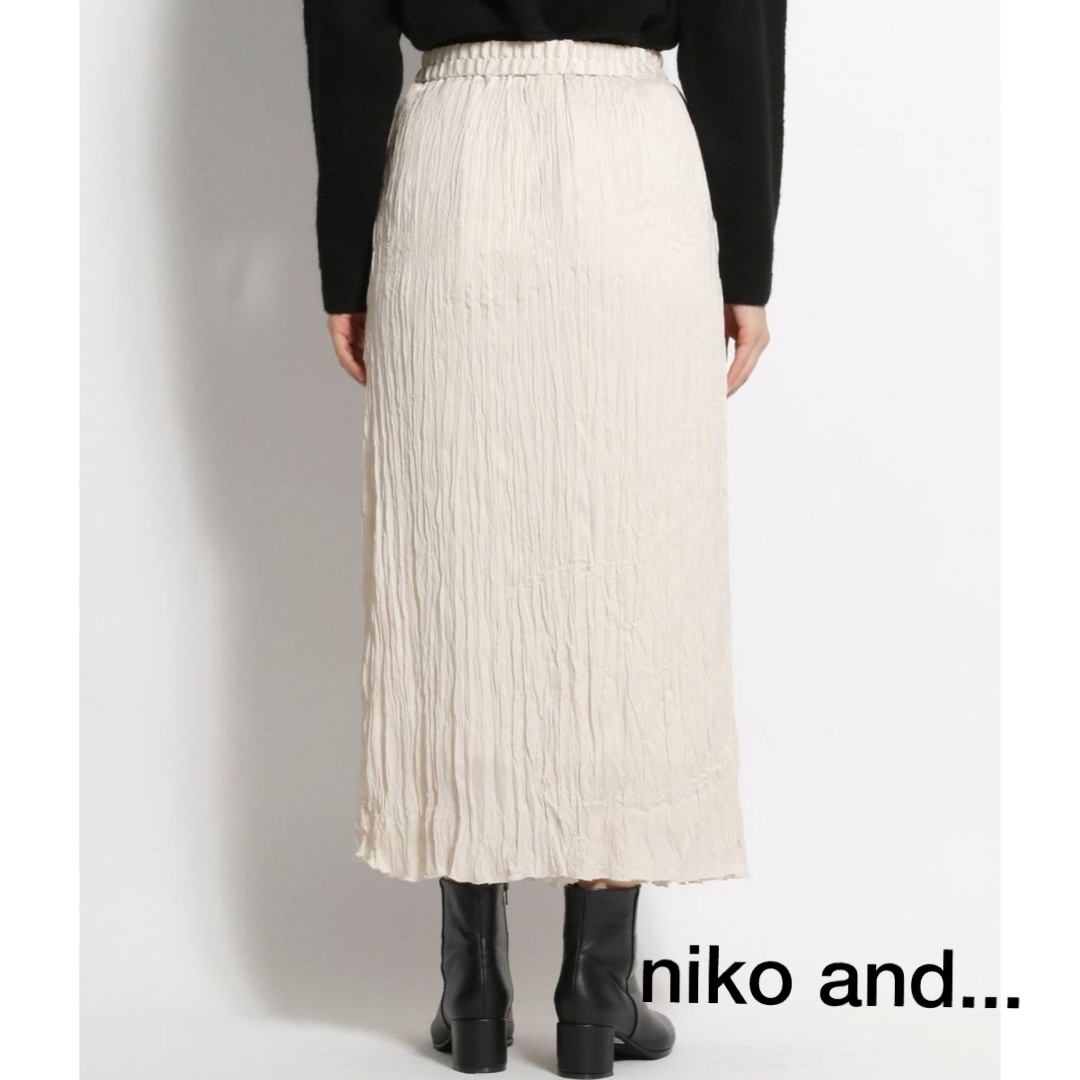 niko and...(ニコアンド)のniko and… プリーツスカート　ベージュ　サイズM レディースのスカート(ロングスカート)の商品写真
