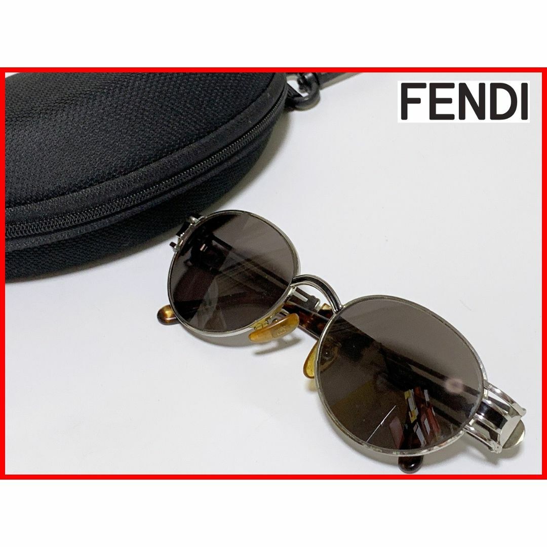 FENDI(フェンディ)のFENDI フェンディ サングラス ケース付 mbs レディースのファッション小物(サングラス/メガネ)の商品写真