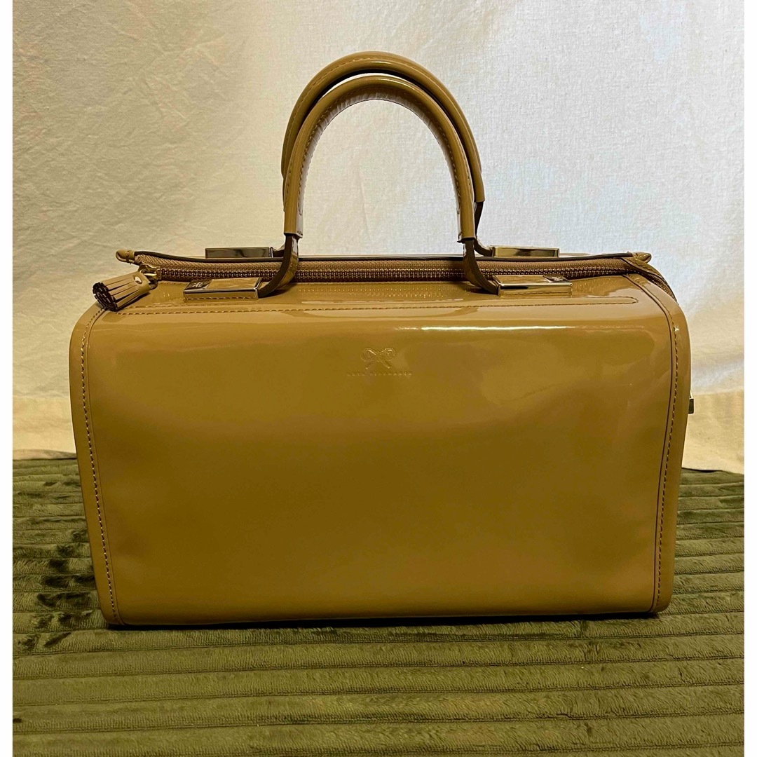 ANYA HINDMARCH アニヤハインドマーチ エナメルハンドバッグ-