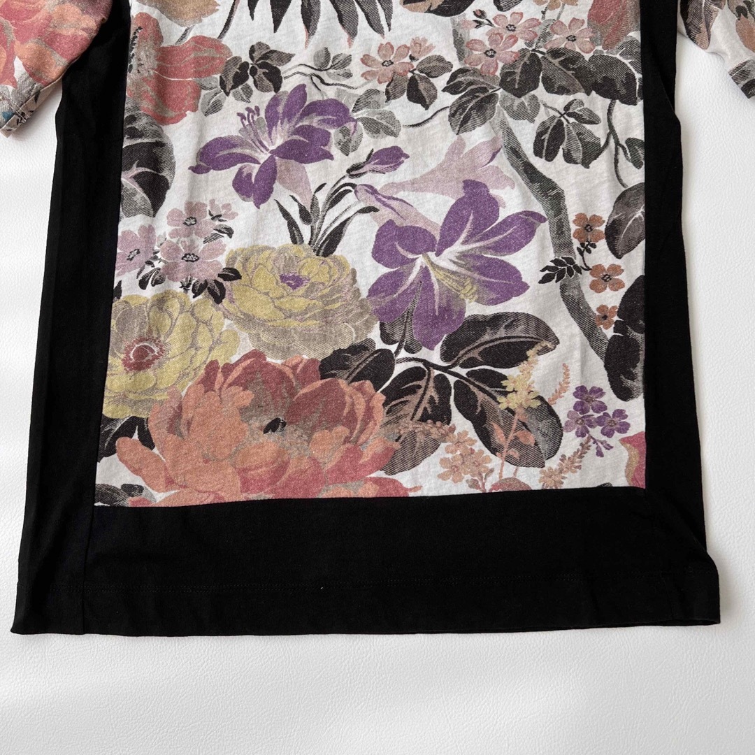 DRIES VAN NOTEN(ドリスヴァンノッテン)の希少・完売品　DRIES VAN NOTEN ドリスヴァンノッテン　Tシャツ レディースのトップス(Tシャツ(半袖/袖なし))の商品写真