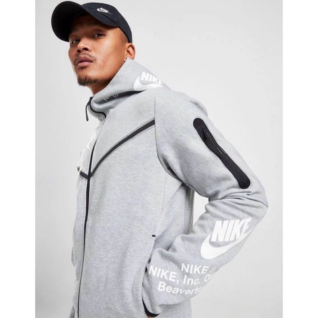 NIKE(ナイキ)のNIKE TECH FLEECE パーカー　Lサイズ　グレー メンズのトップス(パーカー)の商品写真