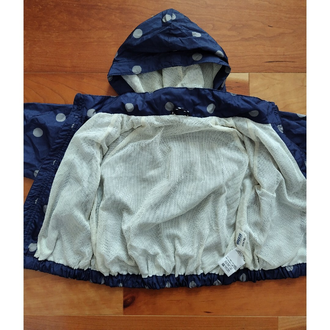 BREEZE(ブリーズ)のブリーズ パーカー ウィンドブレーカー 90 キッズ/ベビー/マタニティのキッズ服女の子用(90cm~)(ジャケット/上着)の商品写真