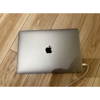 MacBookPro スペースグレイ 2019 midモデル