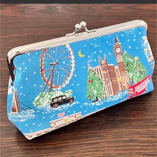 キャスキッドソン(Cath Kidston)のキャスキッドソン ハンドメイド クリスマス たっぷり入る がま口ポーチ(ポーチ)