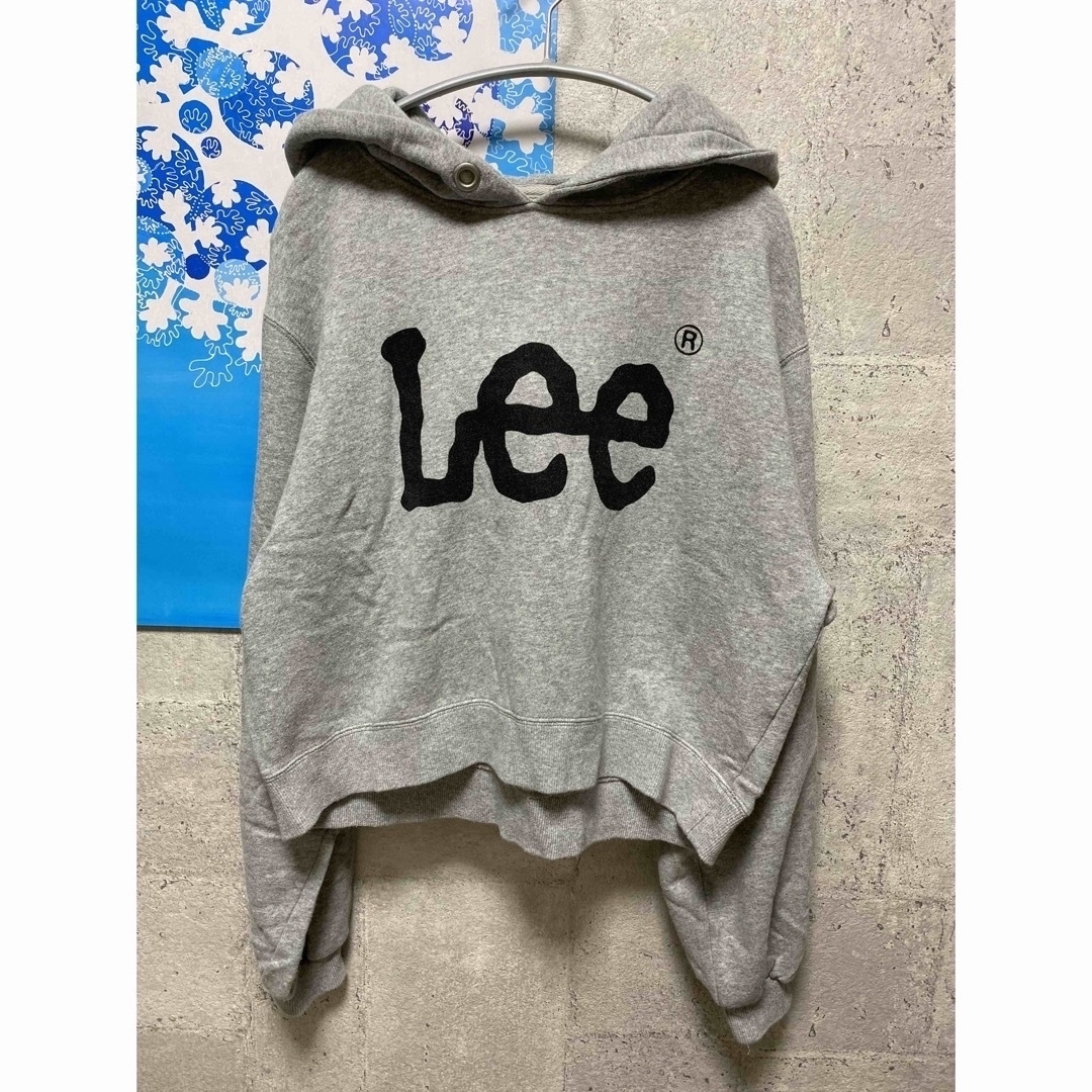 Lee(リー)のLEE ショート丈ビッグロゴパーカー⭐️超可愛い⭐️ レディースのトップス(パーカー)の商品写真