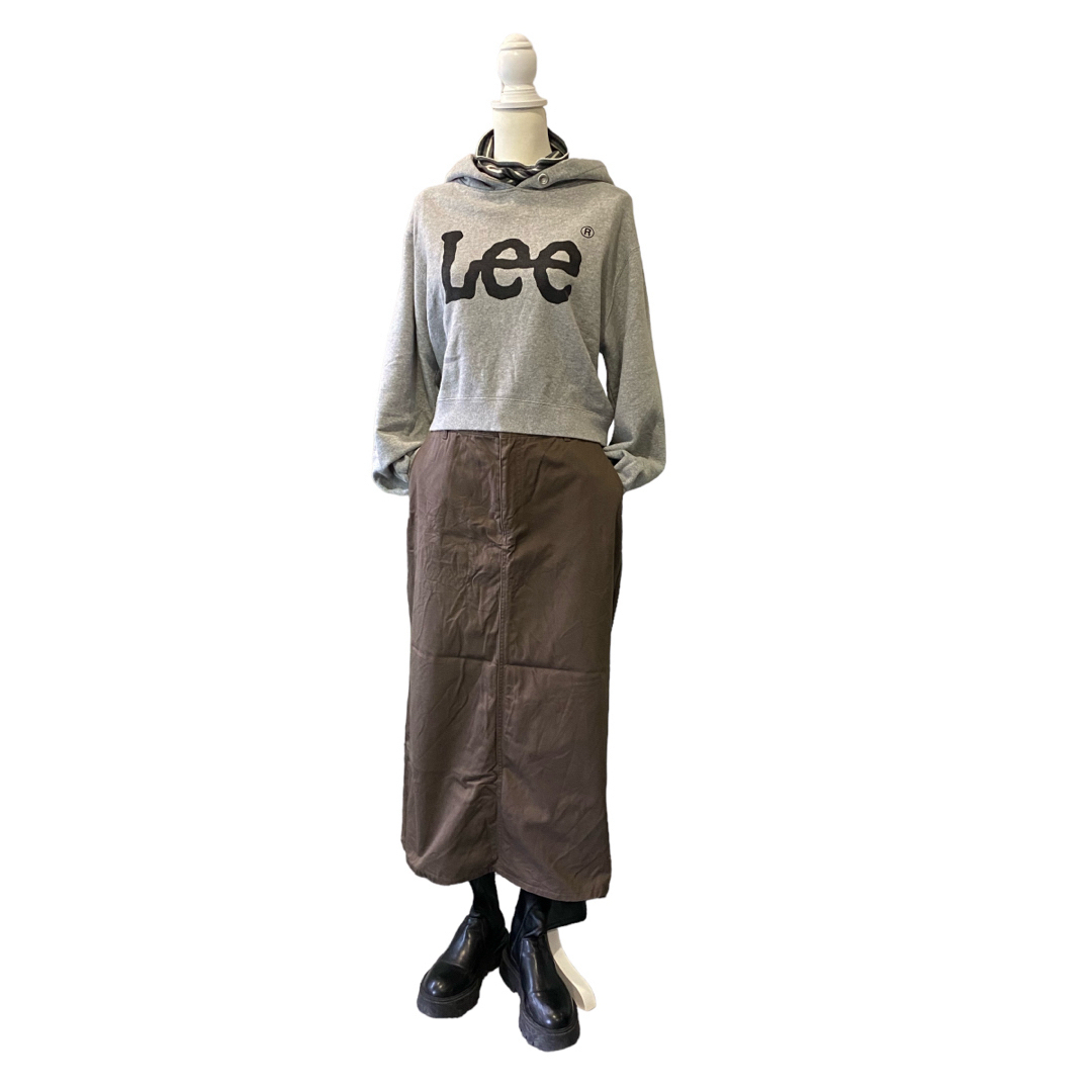 Lee(リー)のLEE ショート丈ビッグロゴパーカー⭐️超可愛い⭐️ レディースのトップス(パーカー)の商品写真