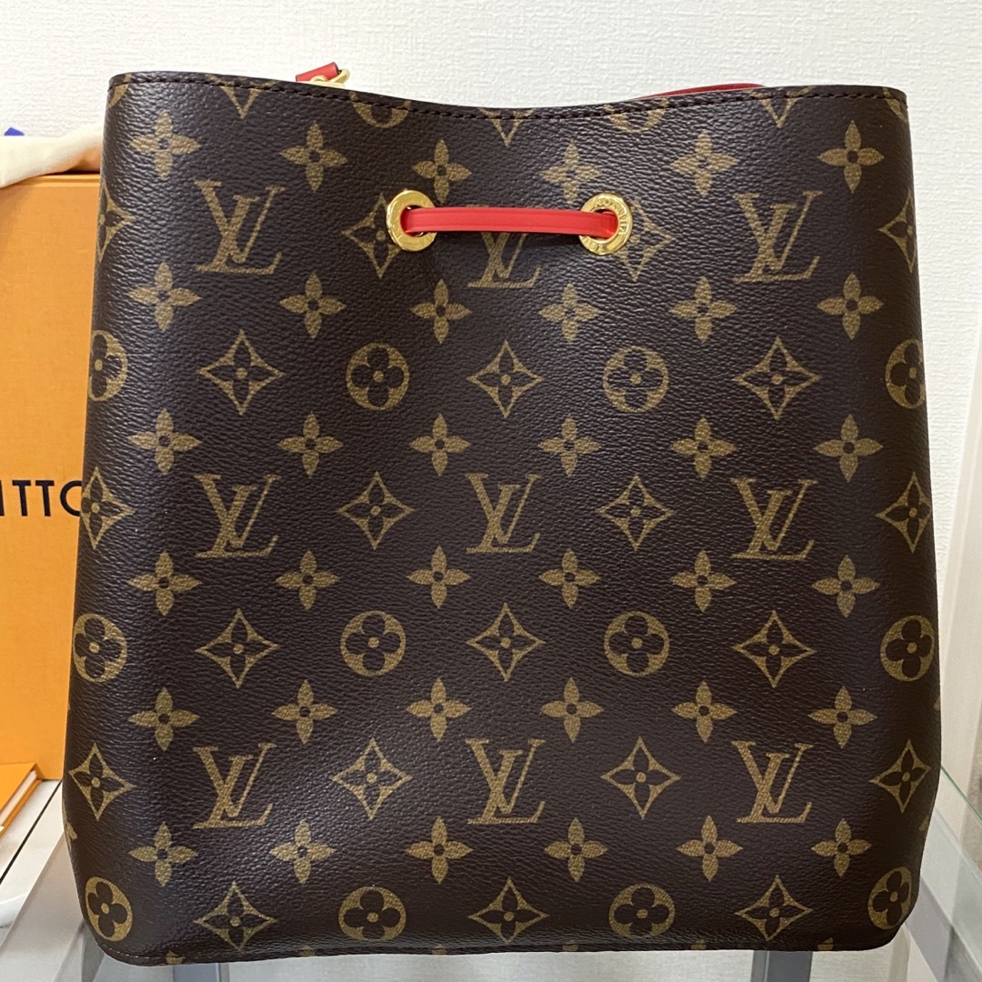 LOUIS VUITTON - 【新品・未使用】ルイヴィトン M44021 ネオノエ LOUIS VUITTON - 【新品・未使用】ルイヴィトン M44021 ネオノエ