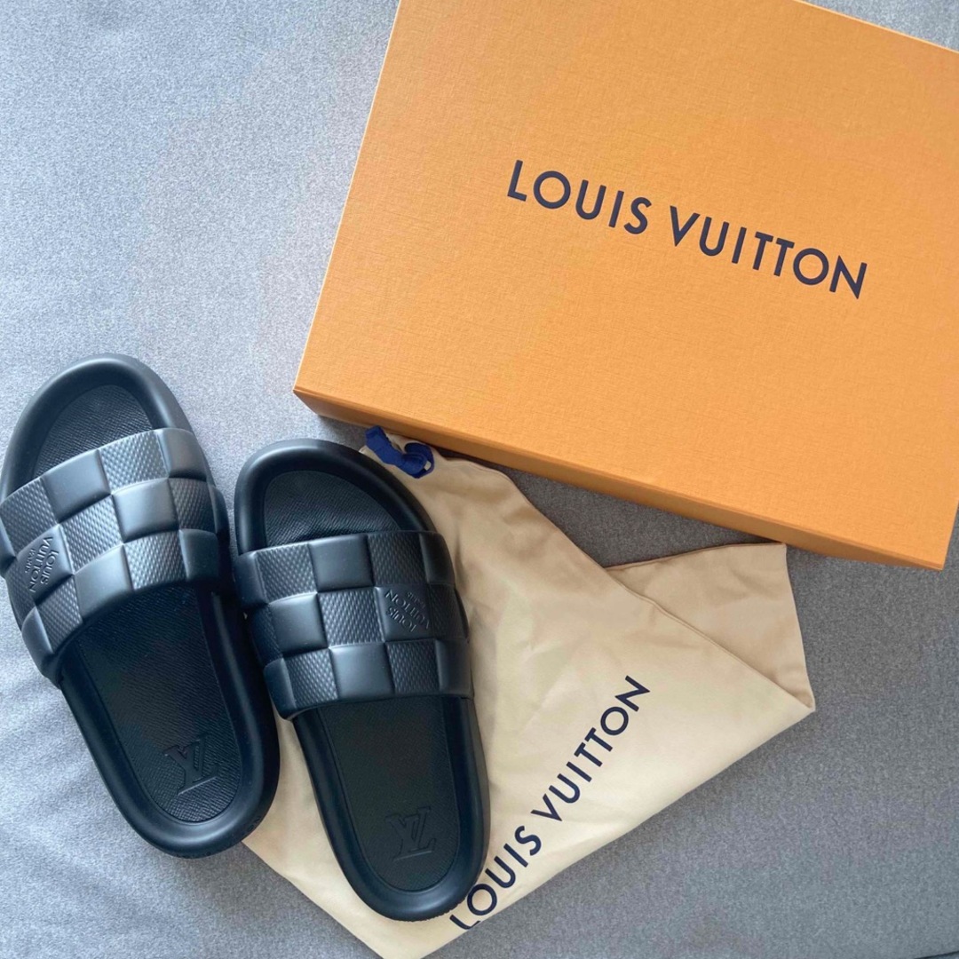 【新品未使用】LOUIS VUITTON ウォーターフロントラインミュール | フリマアプリ ラクマ
