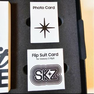Stray Kids x SLBS セット：Z Flip 5本体はついていません