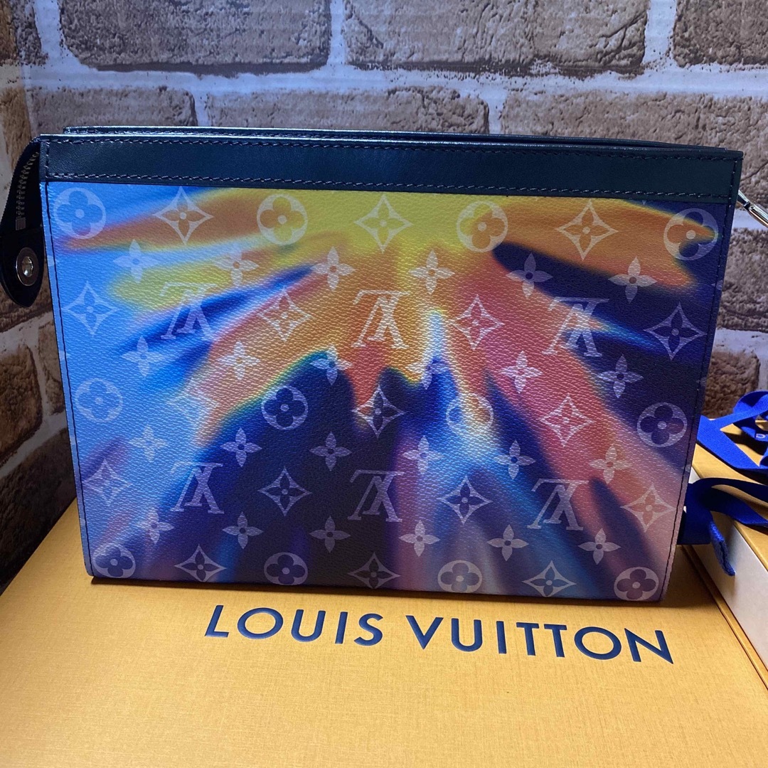 LOUIS VUITTON - LOUIS VUITTON ルイヴィトン サンセット ポシェット ...