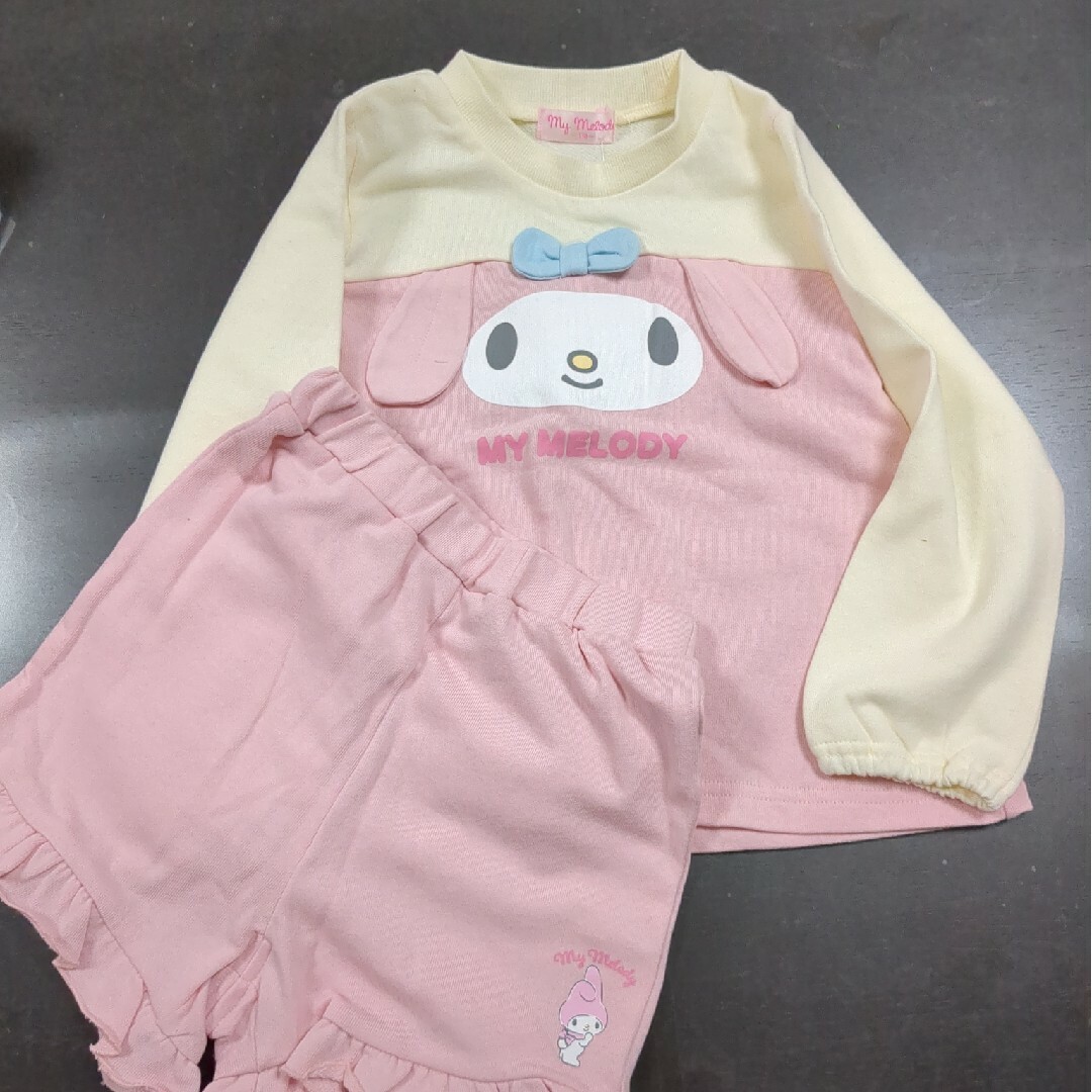 しまむら(シマムラ)のセットアップ　女の子１１０ キッズ/ベビー/マタニティのキッズ服女の子用(90cm~)(Tシャツ/カットソー)の商品写真