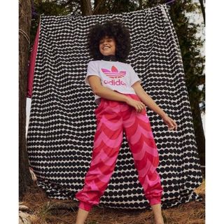 オリジナルス(Originals（adidas）)のadidas marimekko トラックパンツ(カジュアルパンツ)