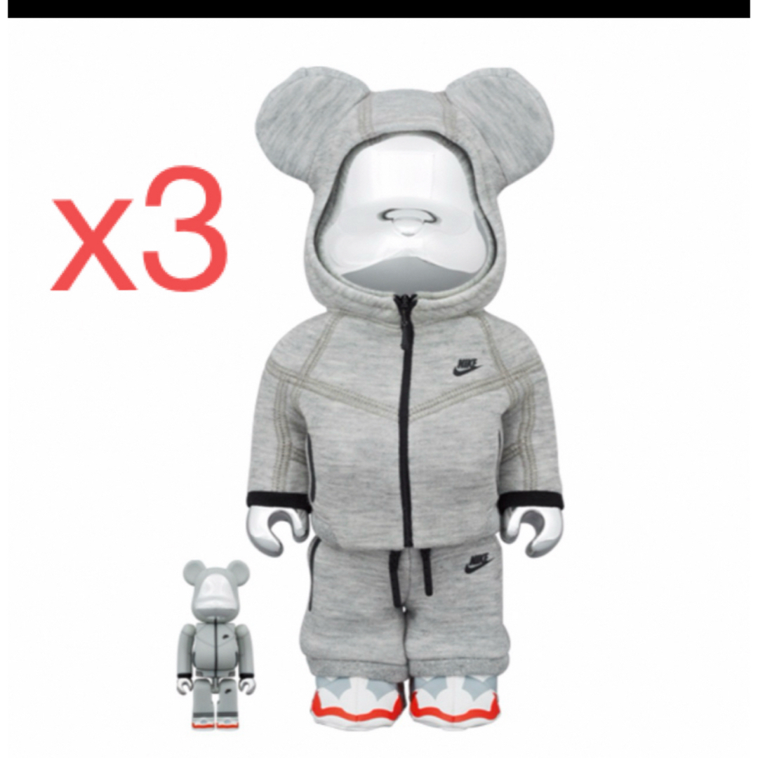 Bearbrick NIKE Tech Fleece N98 100％ 400%エンタメ/ホビー