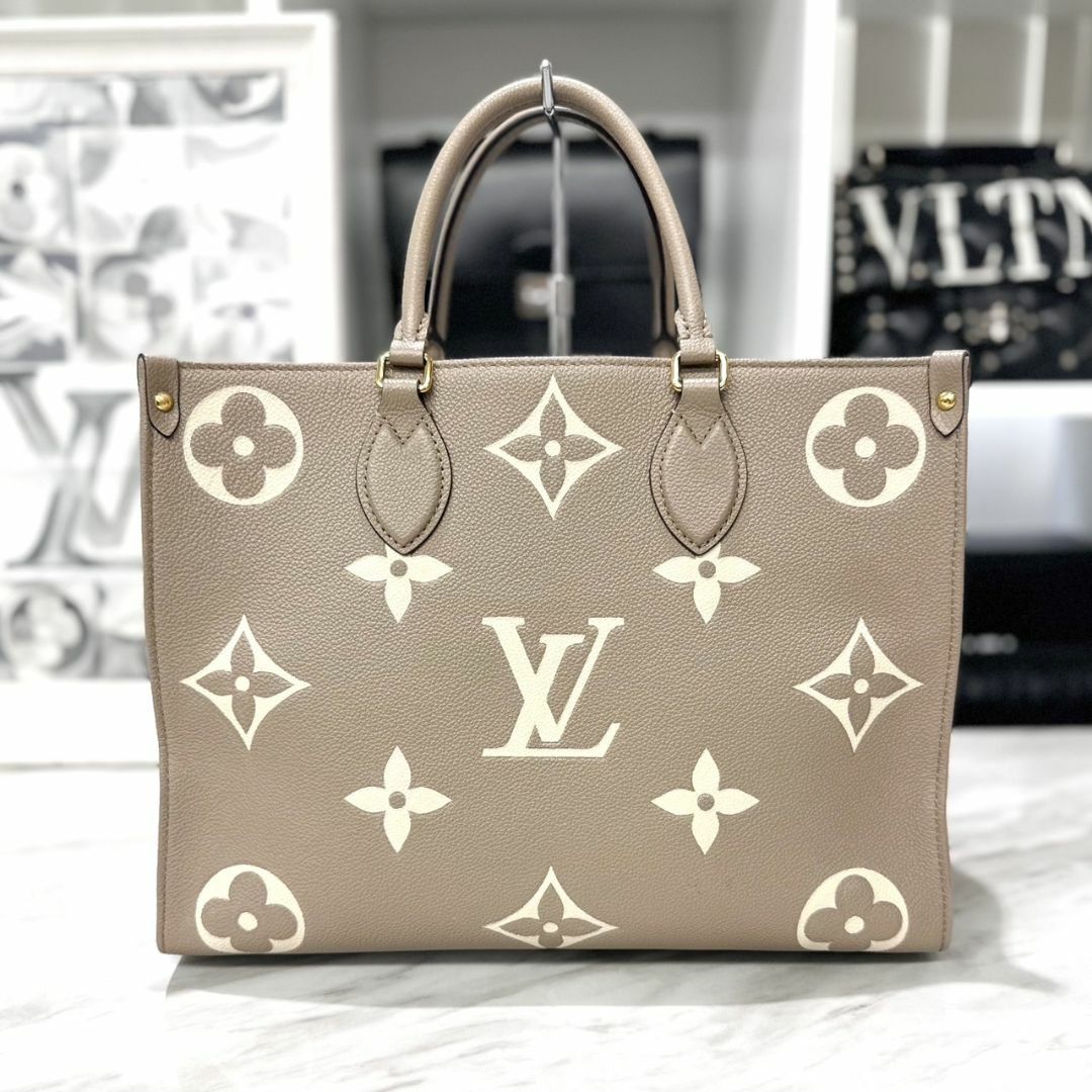 LOUIS VUITTON(ルイヴィトン)のルイヴィトン　オンザゴーMM　アンプラント　2way　トゥルトレールクレーム レディースのバッグ(トートバッグ)の商品写真