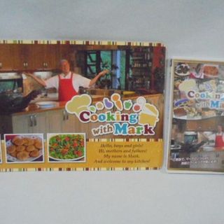 ディズニー(Disney)のDWE クッキング レシピ １冊＆Cooking with Mark DVD1枚(知育玩具)