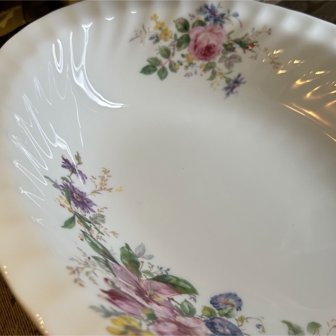 Royal Doulton(ロイヤルドルトン)の英国製新品 ロイヤルドルトン ARCADIA Oval serving bowl インテリア/住まい/日用品のキッチン/食器(食器)の商品写真