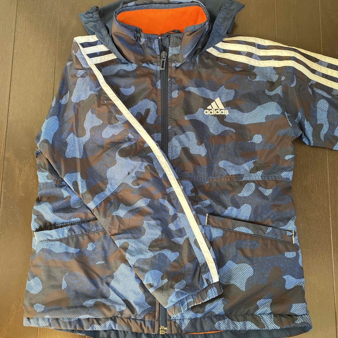 adidas(アディダス)のadidas ジャンバー 130 キッズ/ベビー/マタニティのキッズ服男の子用(90cm~)(ジャケット/上着)の商品写真