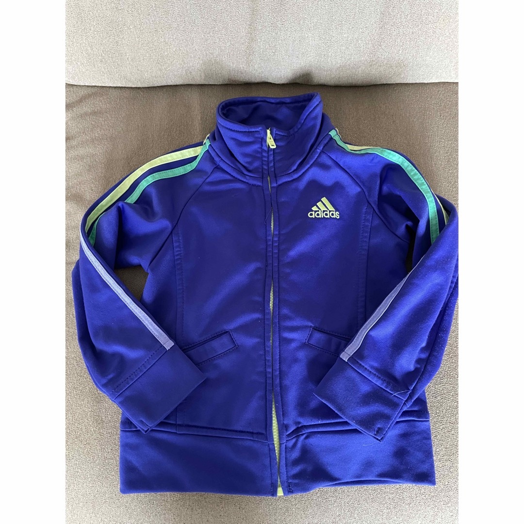 adidas(アディダス)のadidas アディダス　ジャージ上　キッズ　24M 90サイズ　2才 キッズ/ベビー/マタニティのキッズ服男の子用(90cm~)(ジャケット/上着)の商品写真