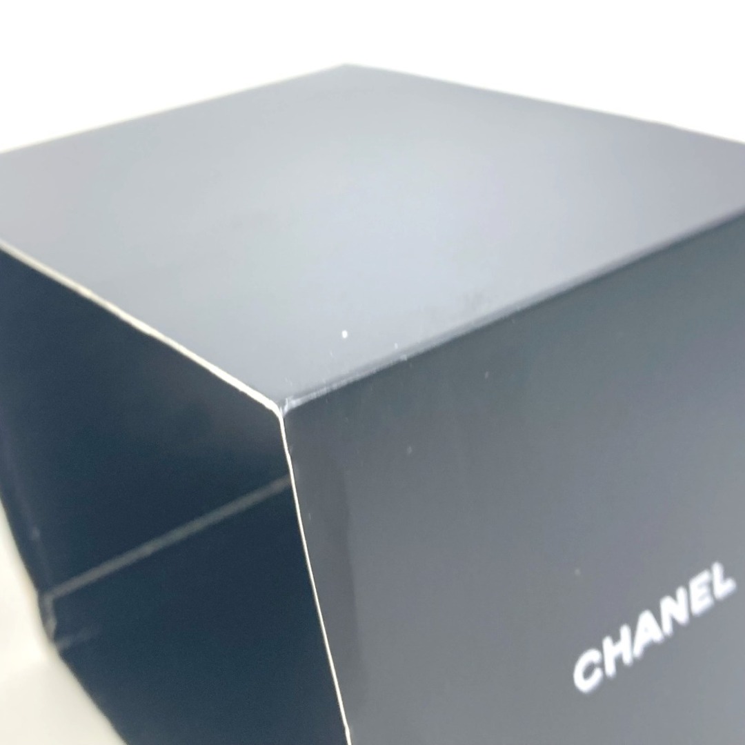 CHANEL(シャネル)のシャネル CHANEL ショッピングバッグ ショッパー ココマーク CC 2019年限定 ノベルティ ラージサイズ スノードーム ガラス ホワイト 未使用 エンタメ/ホビーの美術品/アンティーク(彫刻/オブジェ)の商品写真