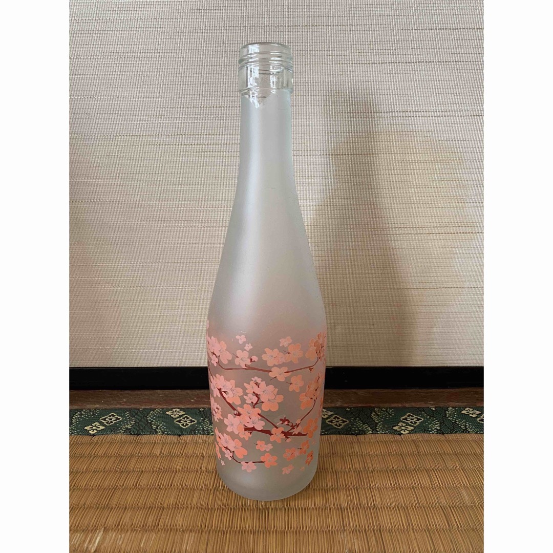 桜柄 空き瓶 エンタメ/ホビーのコレクション(その他)の商品写真