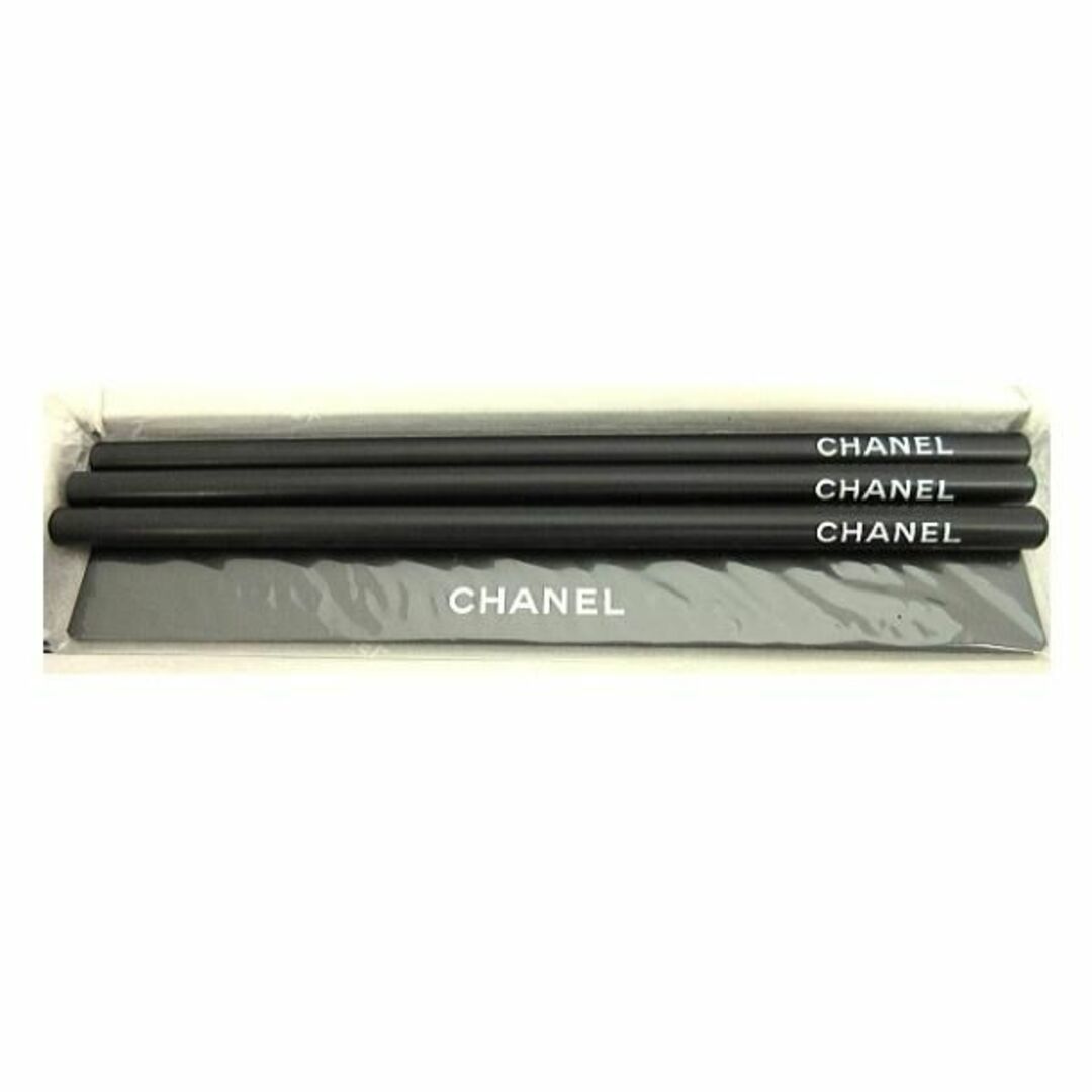 CHANEL(シャネル)の未使用品　CHANEL 　シャネル　ペンケースセット　 鉛筆・定規 インテリア/住まい/日用品の文房具(ペンケース/筆箱)の商品写真