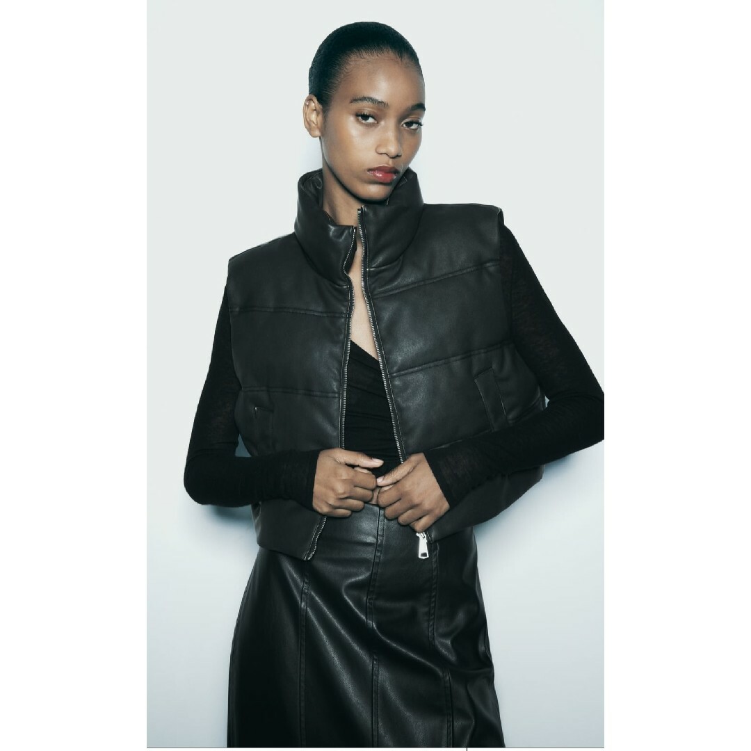 ZARA フェイクレザーダウンベスト 新品タグ付き ZARA フェイクレザーダウンベスト 新品タグ付き