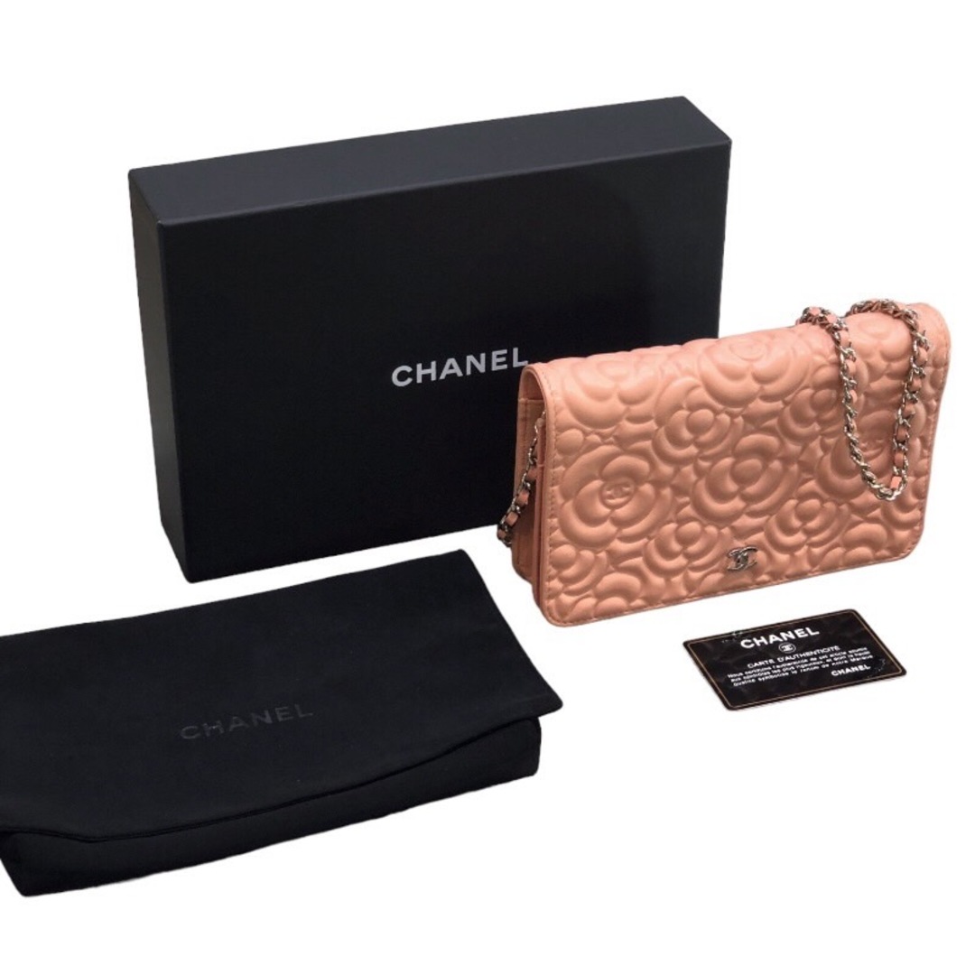 CHANEL(シャネル)の　シャネル CHANEL カメリアチェーンウォレット ピンク×SV金具 カーフスキン レディース ショルダーバッグ レディースのバッグ(ショルダーバッグ)の商品写真