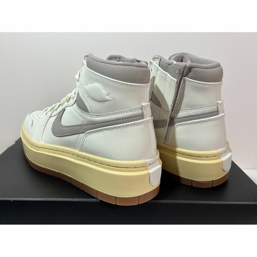 NIKE(ナイキ)の【新品】25cm NIKE エアジョーダン1ハイ エレベート "カレッジグレー" レディースの靴/シューズ(スニーカー)の商品写真