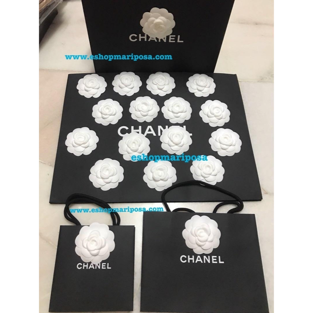 CHANEL - シャネル 2個 立体カメリア 白 3D ステッカー 定番 CHANEL - シャネル 2個 立体カメリア 白 3D ステッカー 定番