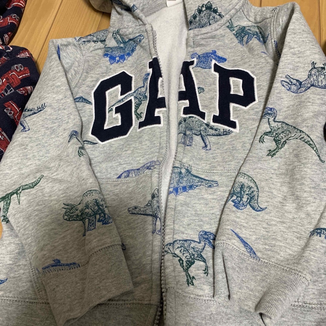 GAP Kids(ギャップキッズ)のGAP 5歳児用　パーカー キッズ/ベビー/マタニティのキッズ服女の子用(90cm~)(ジャケット/上着)の商品写真
