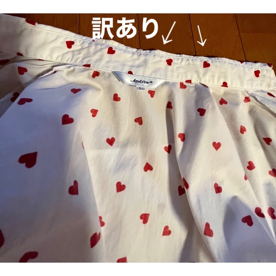 ❤️ハートたっぷり　可愛いシャツ ＊訳あり＊ レディースのトップス(シャツ/ブラウス(半袖/袖なし))の商品写真