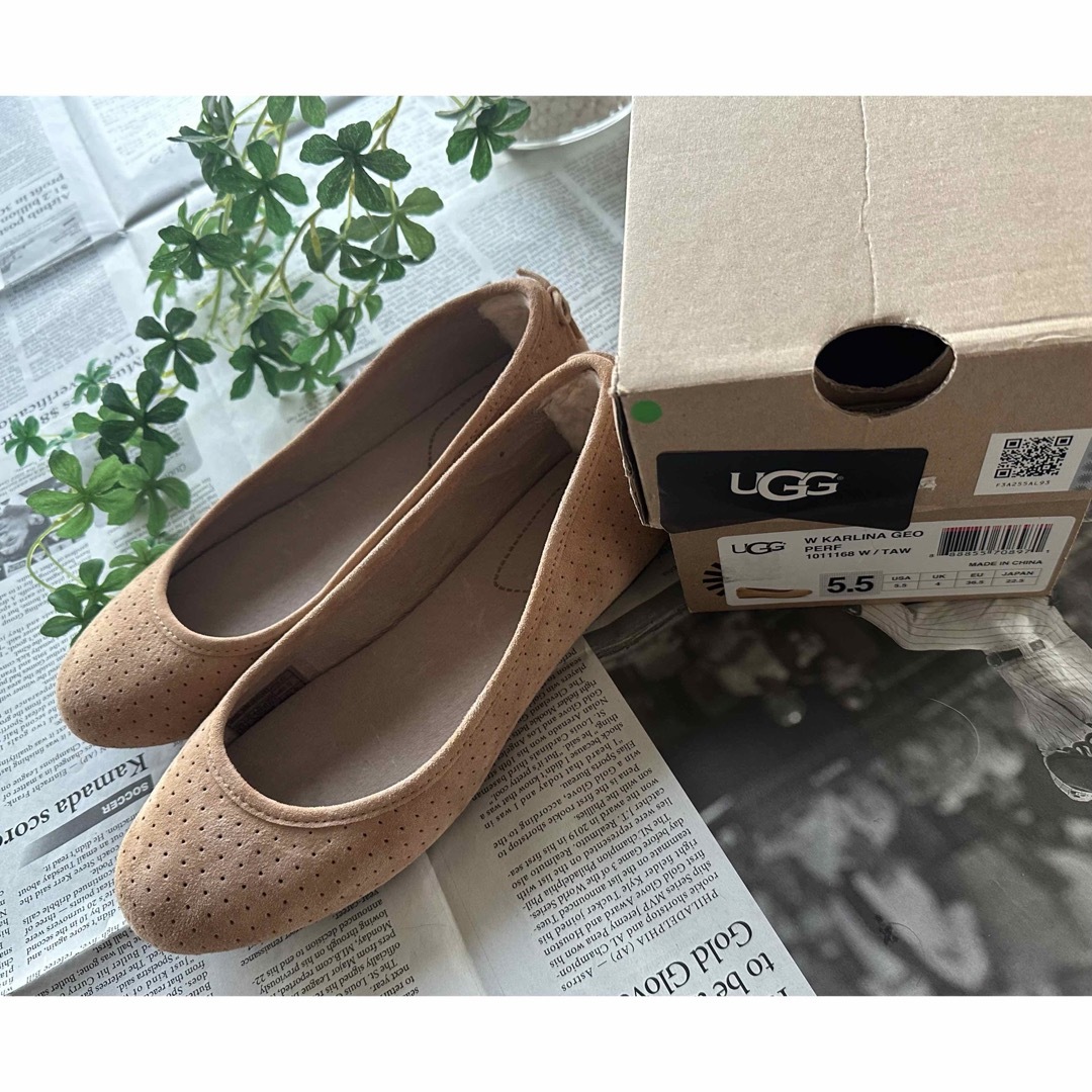 アグ　UGG フラットシューズ　ベージュ