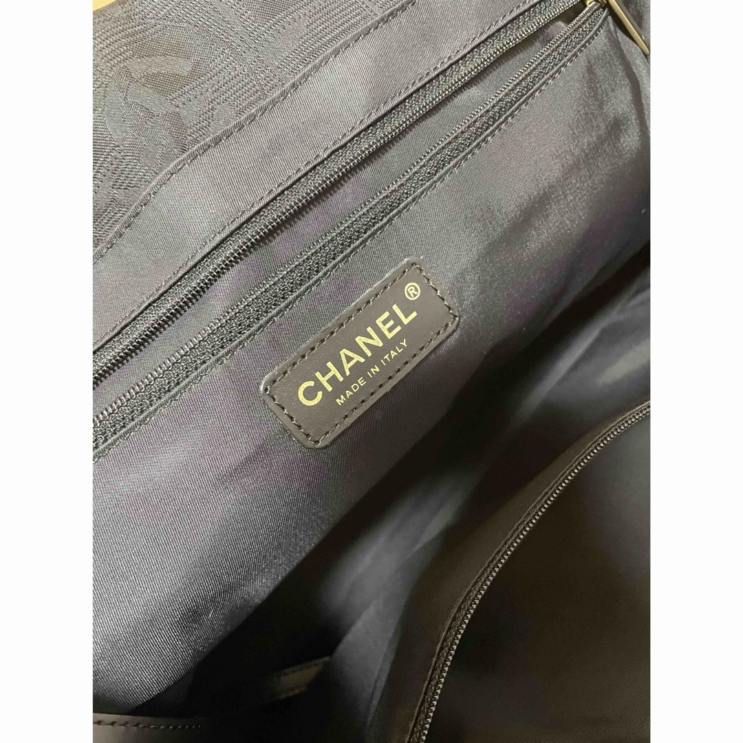 CHANEL(シャネル)の美品❤️シャネル　ニュートラベルライン　トートバッグ レディースのバッグ(トートバッグ)の商品写真