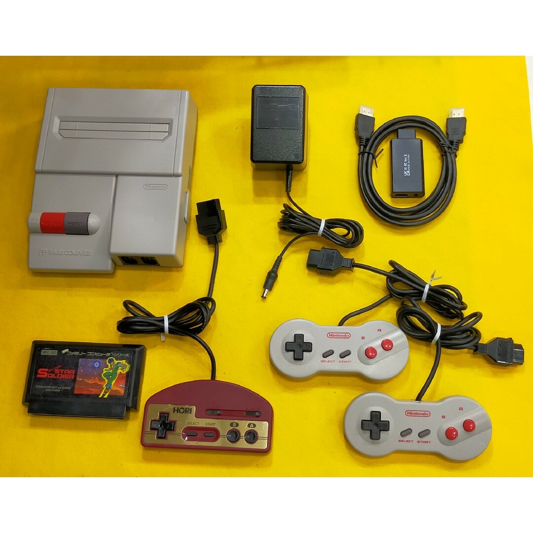 任天堂 ニューファミコン 箱 取説あり 専用ケーブル、ACアダプタセット 任天堂 ニューファミコン 箱 取説あり 専用ケーブル、ACアダプタセット